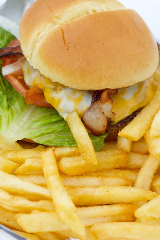 Hub Burger.